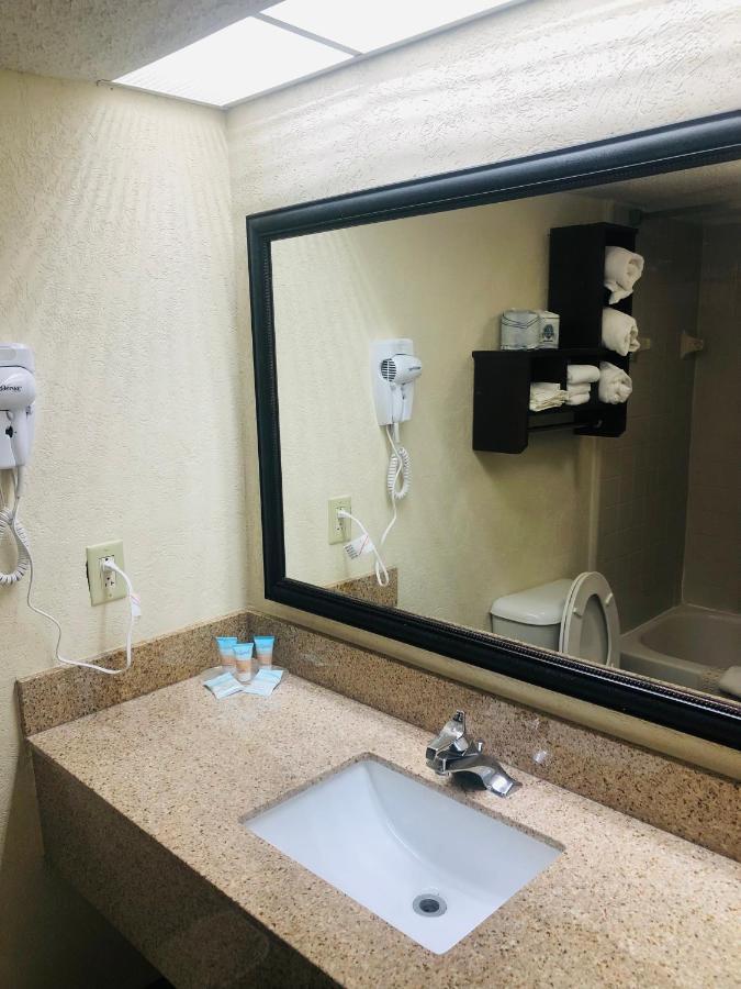 Quail Inn And Suites - Μιρτλ Μπιτς Εξωτερικό φωτογραφία